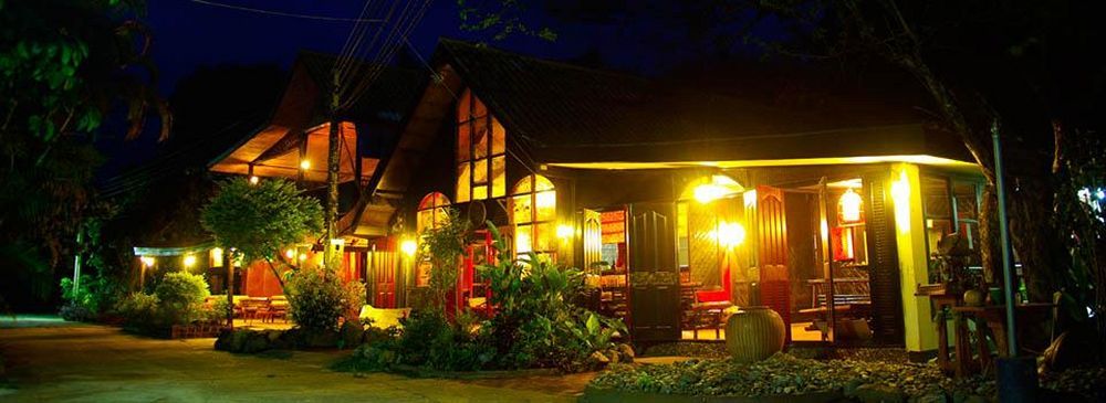 Areeya Phuree Resort Thaton Mae Ai Exterior photo
