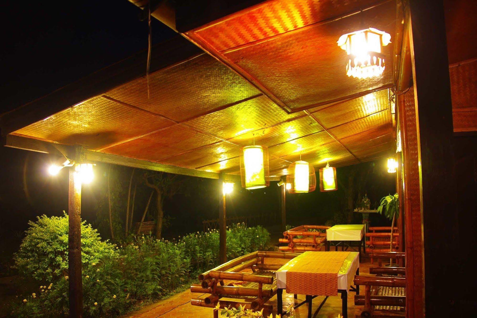 Areeya Phuree Resort Thaton Mae Ai Exterior photo